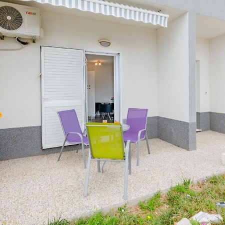 Apartment Anamaris Solin Buitenkant foto